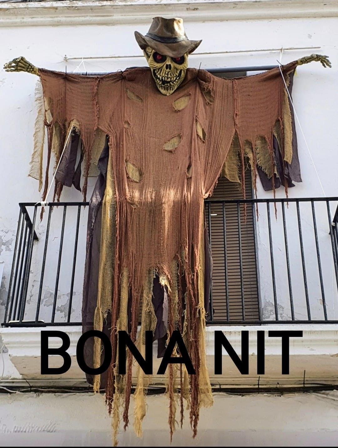 feliz halloween amigos